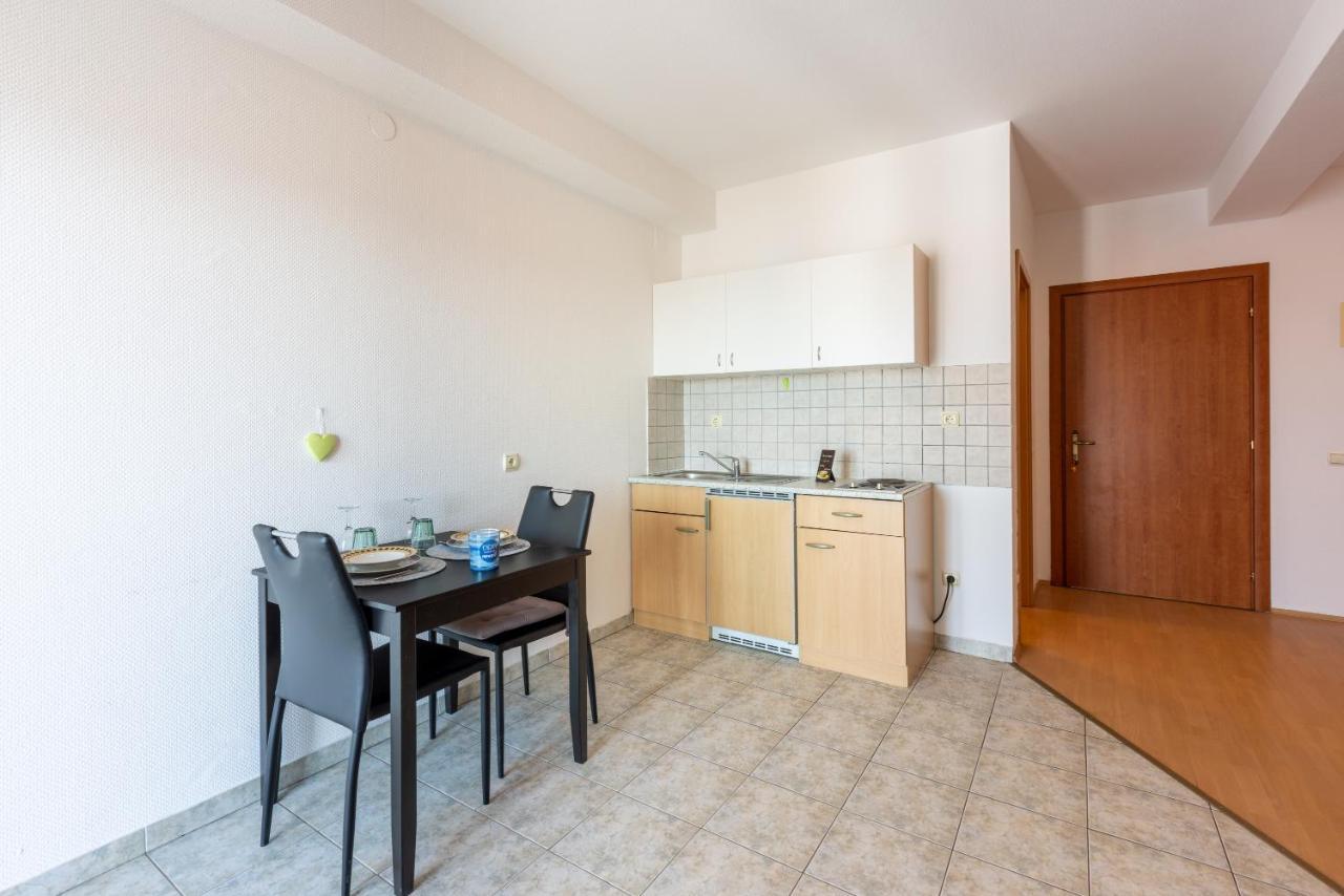 Apartments Antonija Crikvenica Luaran gambar