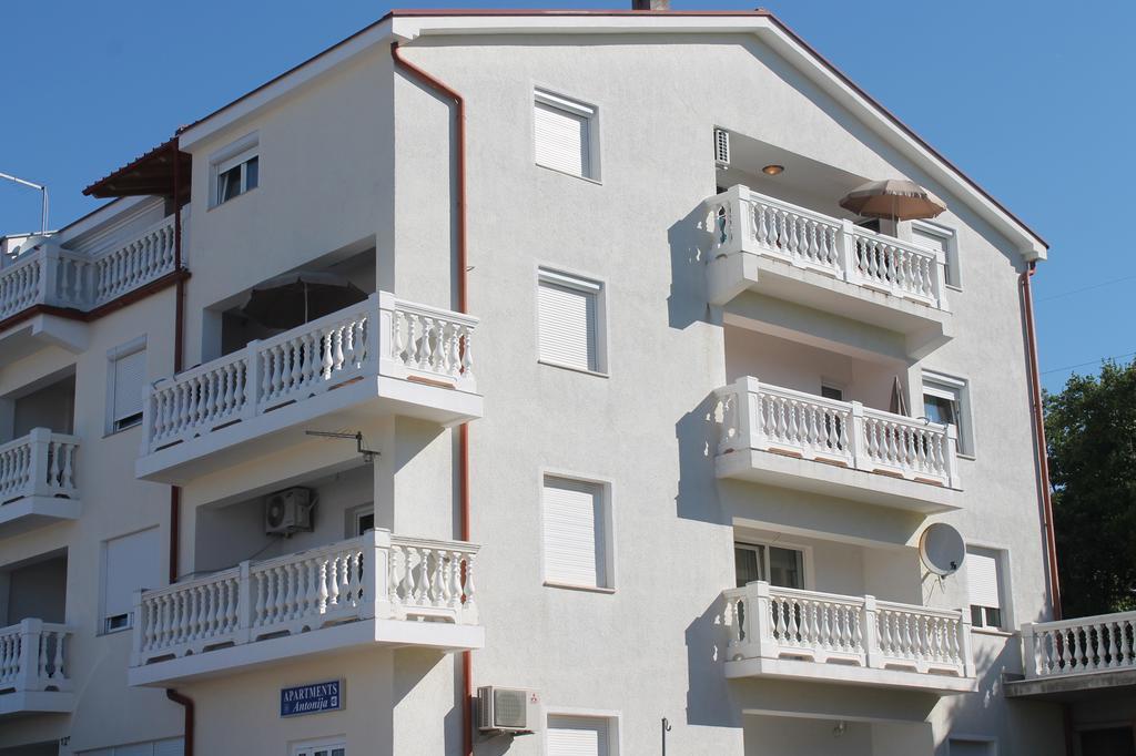 Apartments Antonija Crikvenica Luaran gambar